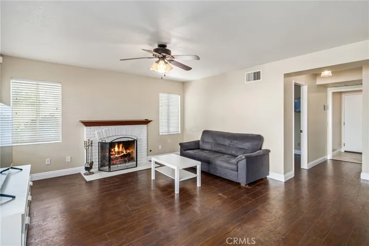 3029 Mariposa Avenue, Palmdale, California 93551