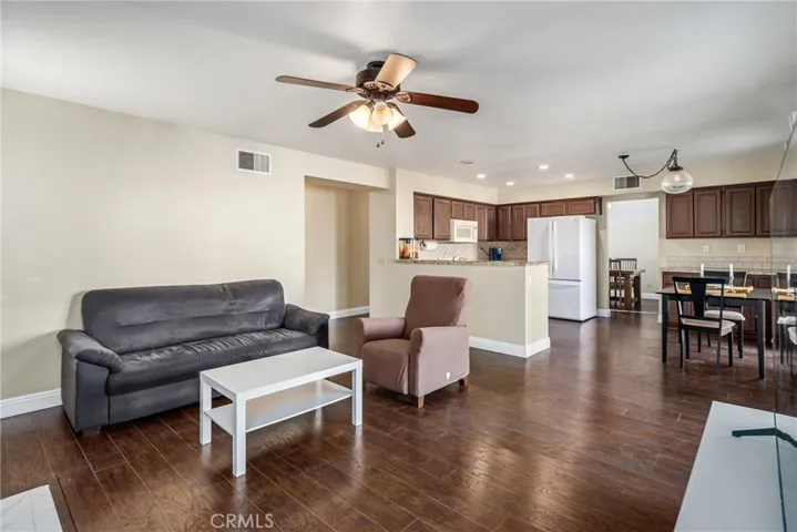 3029 Mariposa Avenue, Palmdale, California 93551