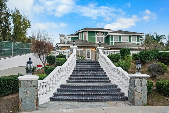 184 S Trish Court, Anaheim Hills, California 92808