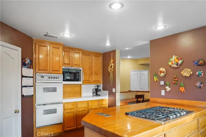 184 S Trish Court, Anaheim Hills, California 92808