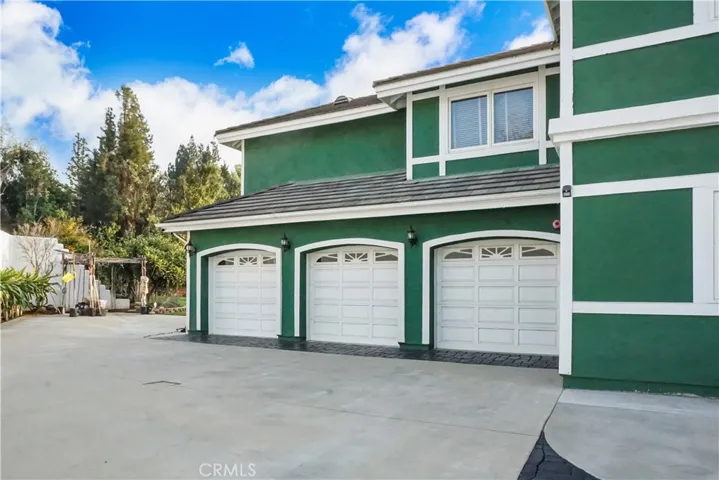 184 S Trish Court, Anaheim Hills, California 92808