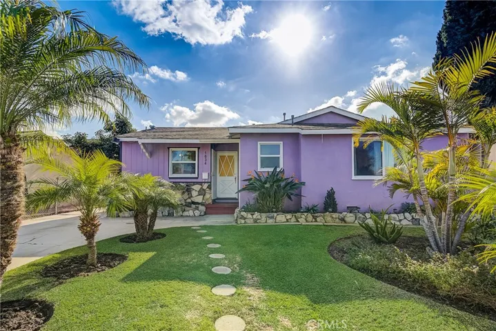 1634 W Brook Street, Santa Ana, California 92703