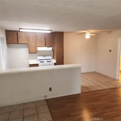 2821 S Fairview Street G, Santa Ana, California 92704