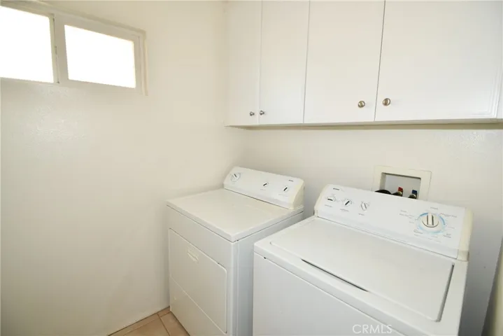 washer/dryer NOT included