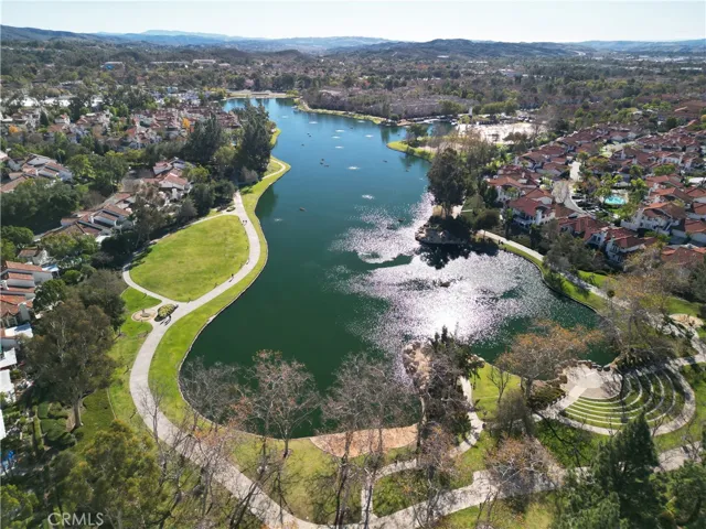 20 Vista Sierra 24, Rancho Santa Margarita, California 92688