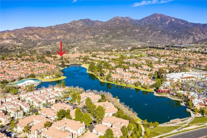 20 Vista Sierra 24, Rancho Santa Margarita, California 92688