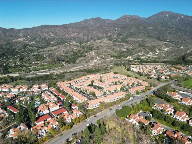 20 Vista Sierra 24, Rancho Santa Margarita, California 92688