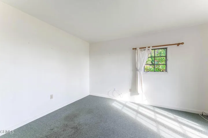 435 Mesa Dr  -  HsHProd - 17