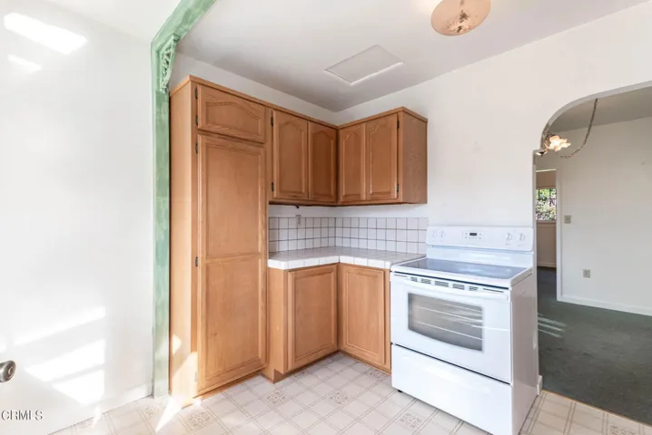 435 Mesa Dr  -  HsHProd - 24