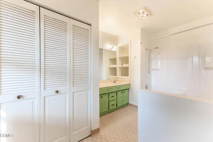 435 Mesa Dr  -  HsHProd - 29