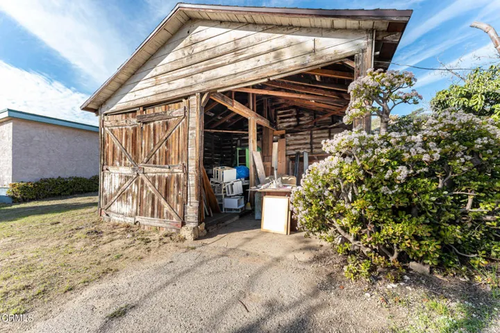 435 Mesa Dr  -  HsHProd - 34