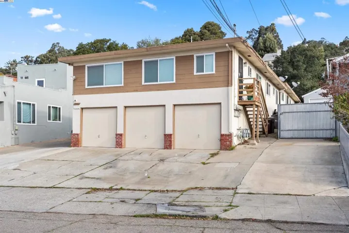 7800 Ney Ave, Oakland, California 94605