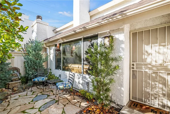 10450 Zelzah Avenue C, Northridge, California 91326