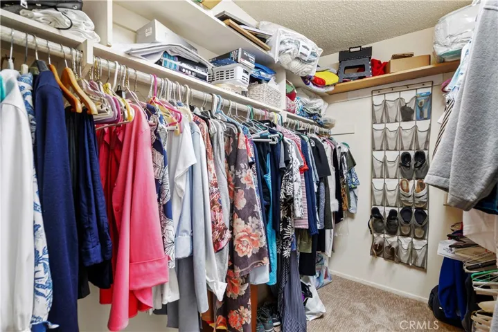 10450 Zelzah Avenue C, Northridge, California 91326