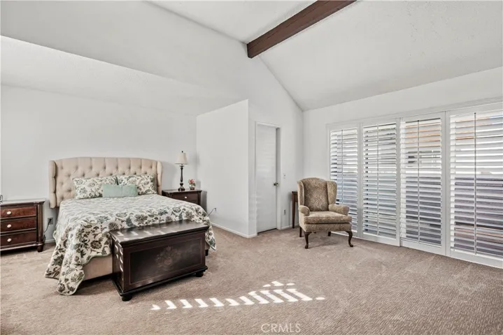 10450 Zelzah Avenue C, Northridge, California 91326