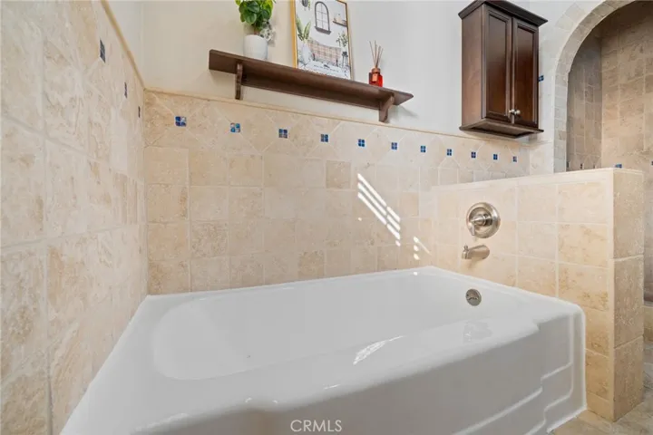 Tub