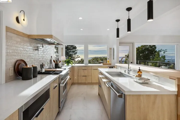 1433 Devonshire Drive, El Cerrito, California 94530-2567
