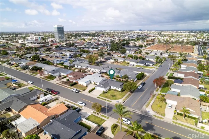 8201 Valencia, Huntington Beach, California 92647