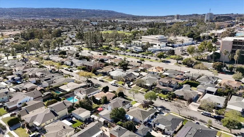 914 Felbar, Torrance, California 90503