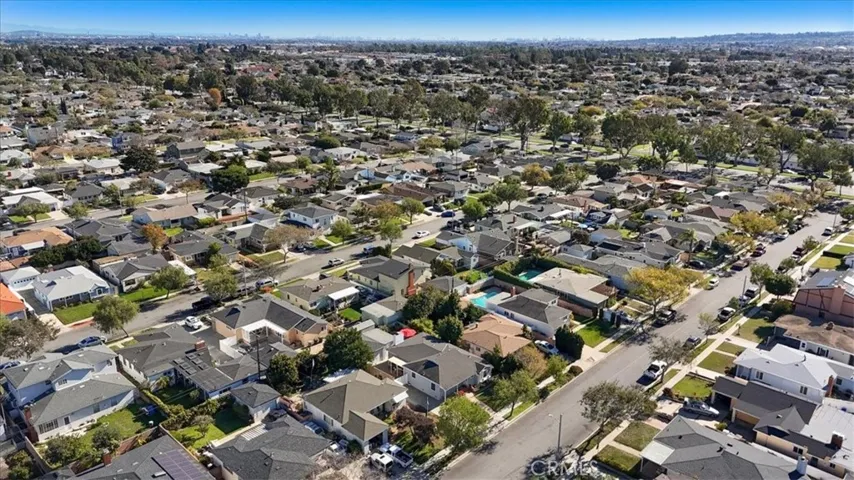 914 Felbar, Torrance, California 90503