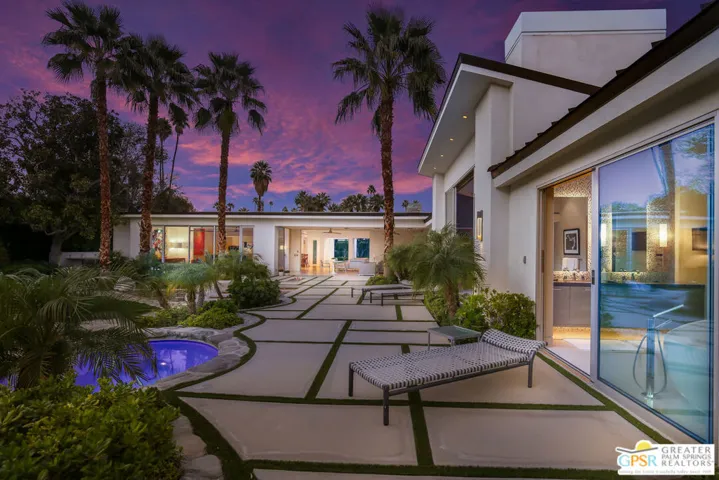425 W Via Lola, Palm Springs, California 92262