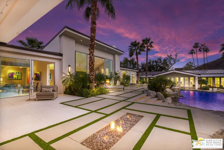 425 W Via Lola, Palm Springs, California 92262