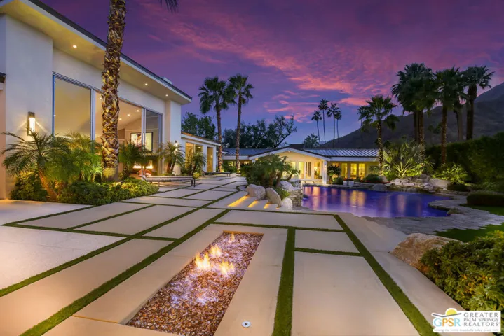 425 W Via Lola, Palm Springs, California 92262