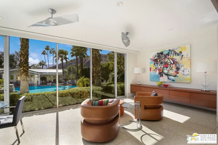 425 W Via Lola, Palm Springs, California 92262