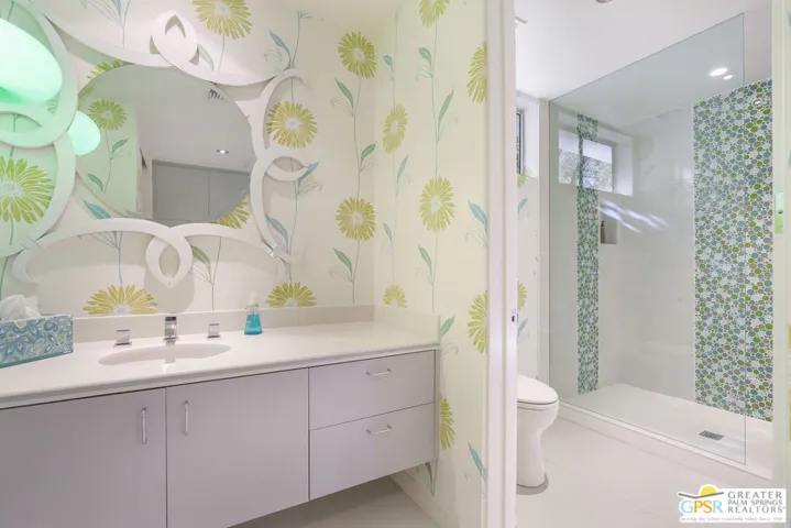 425 W Via Lola, Palm Springs, California 92262