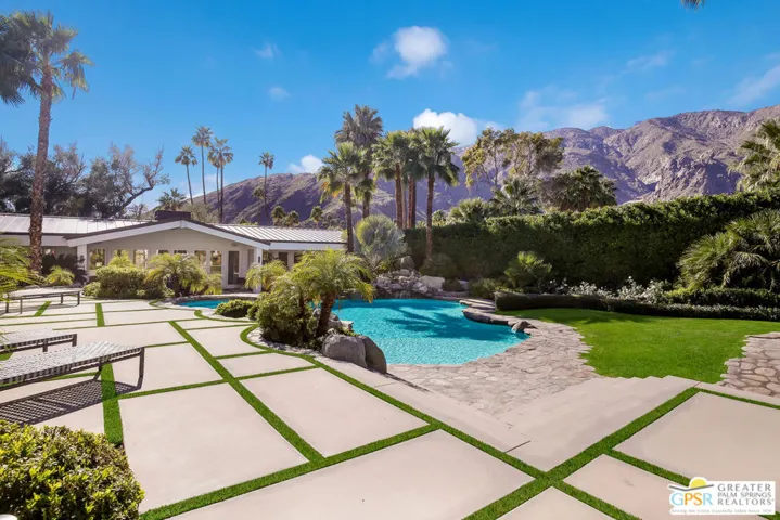 425 W Via Lola, Palm Springs, California 92262
