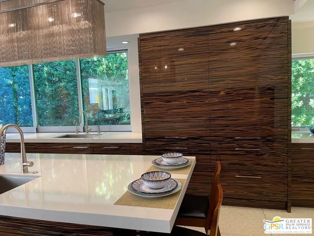 425 W Via Lola, Palm Springs, California 92262