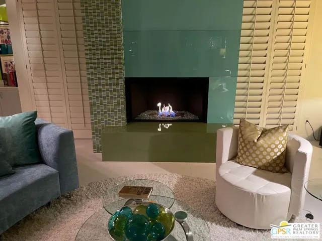 425 W Via Lola, Palm Springs, California 92262