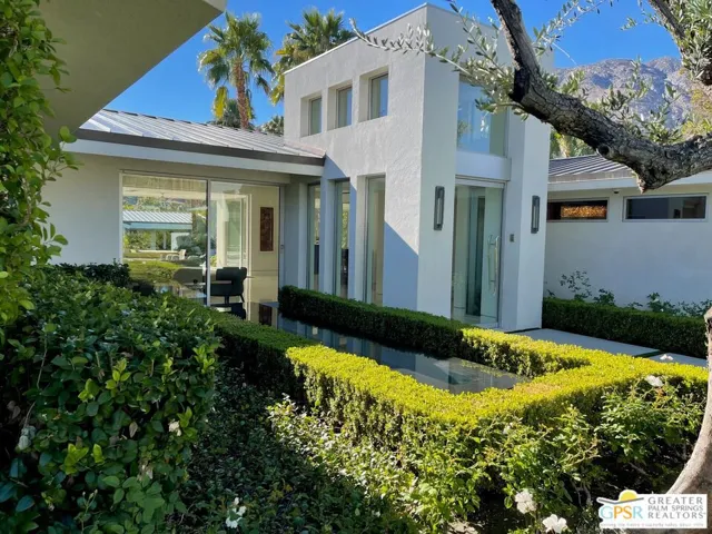425 W Via Lola, Palm Springs, California 92262