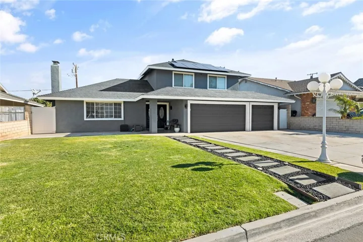 2427 Monterey Peninsula Drive, Corona, California 92882