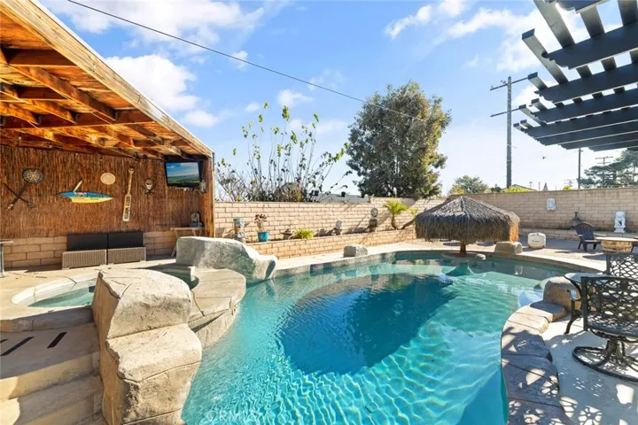 2427 Monterey Peninsula Drive, Corona, California 92882