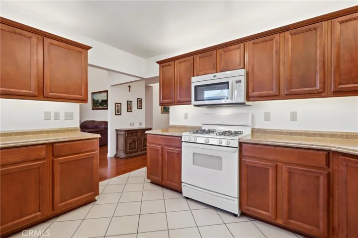 26122 Camino Adelanto, Mission Viejo, California 92691