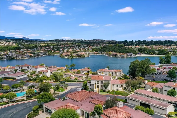 26122 Camino Adelanto, Mission Viejo, California 92691