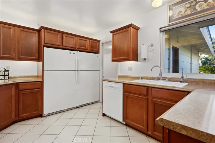 26122 Camino Adelanto, Mission Viejo, California 92691