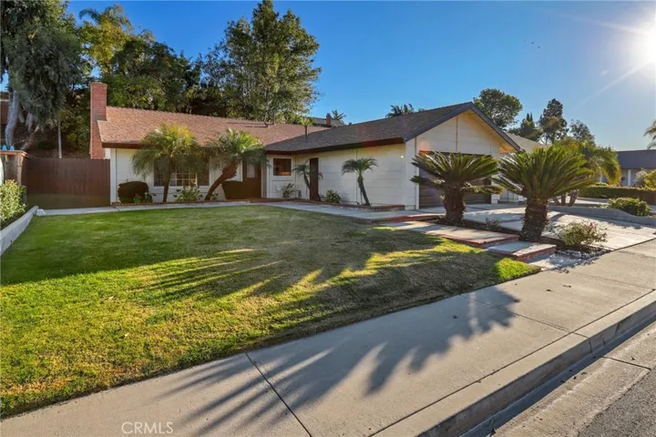 26122 Camino Adelanto, Mission Viejo, California 92691