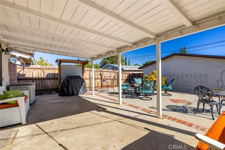 8800 Winnetka Avenue, Northridge, California 91324