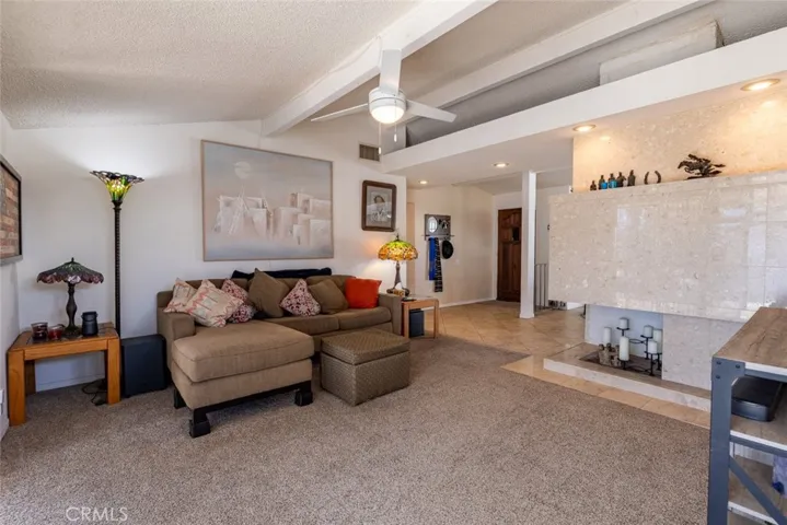 8800 Winnetka Avenue, Northridge, California 91324