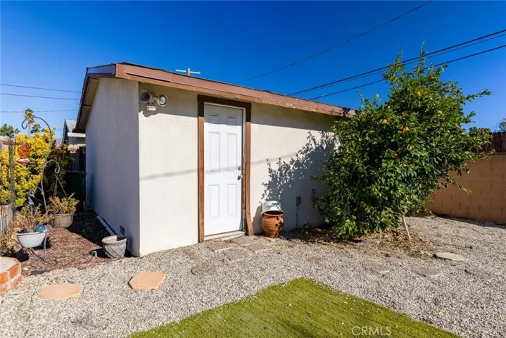 8800 Winnetka Avenue, Northridge, California 91324