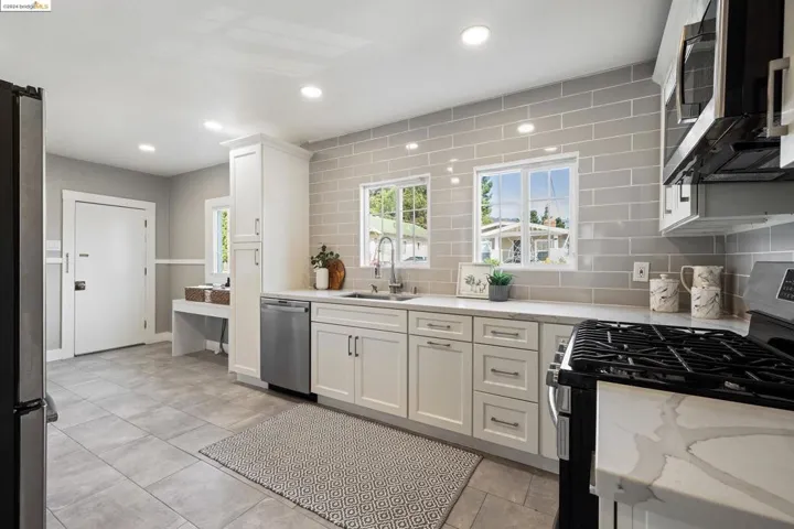 4225 Porter St, Oakland, California 94619