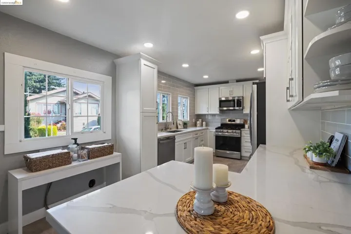 4225 Porter St, Oakland, California 94619