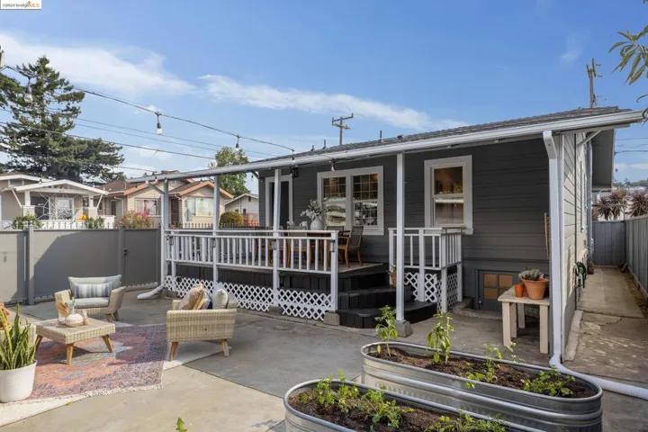 4225 Porter St, Oakland, California 94619
