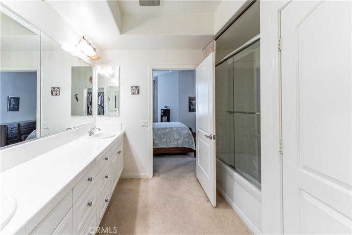1721 S Hill Road Unit 102, Ventura, California 93003