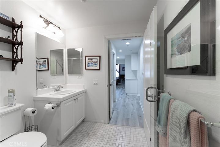 1721 S Hill Road Unit 102, Ventura, California 93003