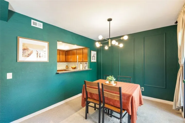 A dining room that brings your family together
