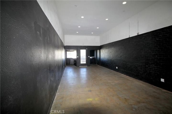 8521 Crenshaw Boulevard, Inglewood, California 90305