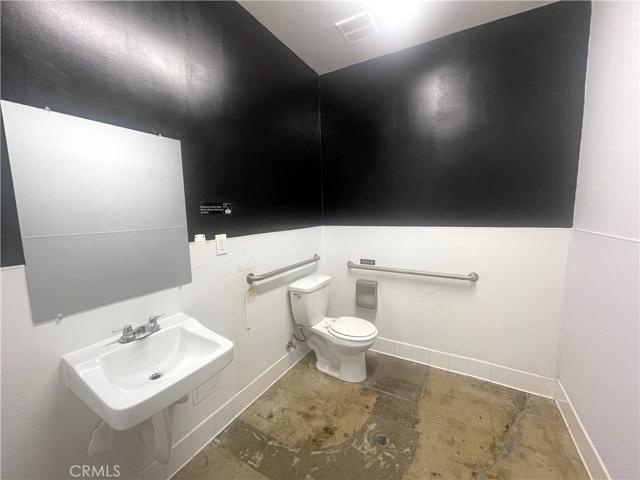 8521 Crenshaw Boulevard, Inglewood, California 90305